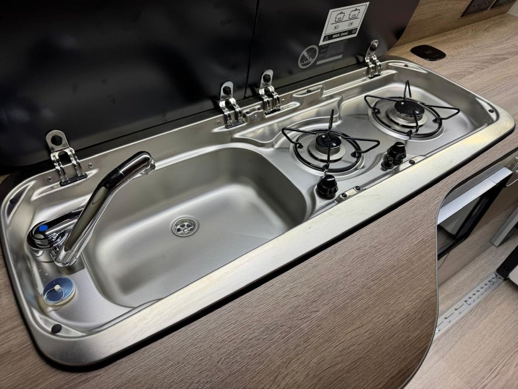 Stainless steel sink and twin gas hob